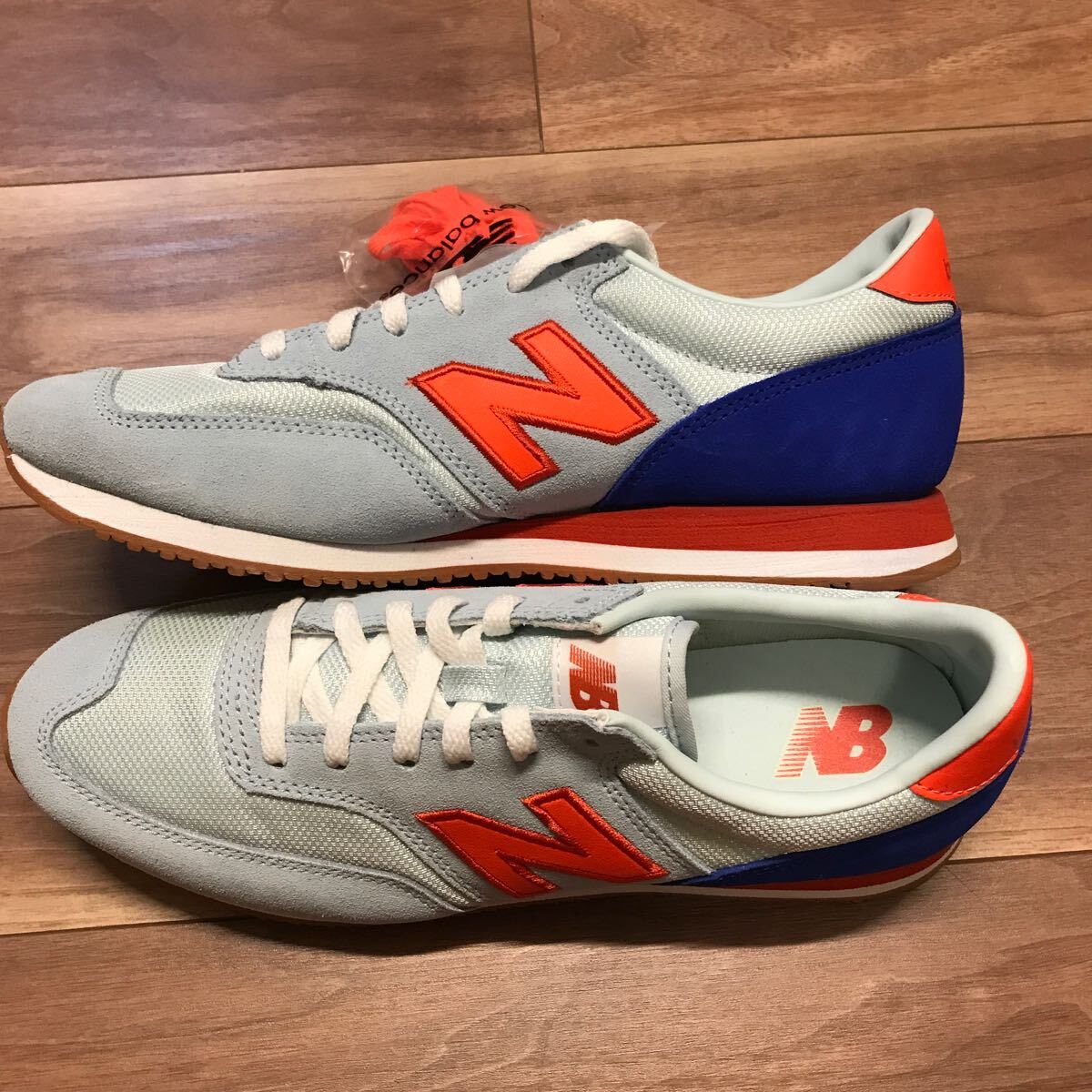 未使用！New Balance x J.CREW ニューバランス x J.CREW 別注 スニーカー CW620JC9 サイズ レディースUS10(27cm相当) スペア紐付属 希少！の画像2