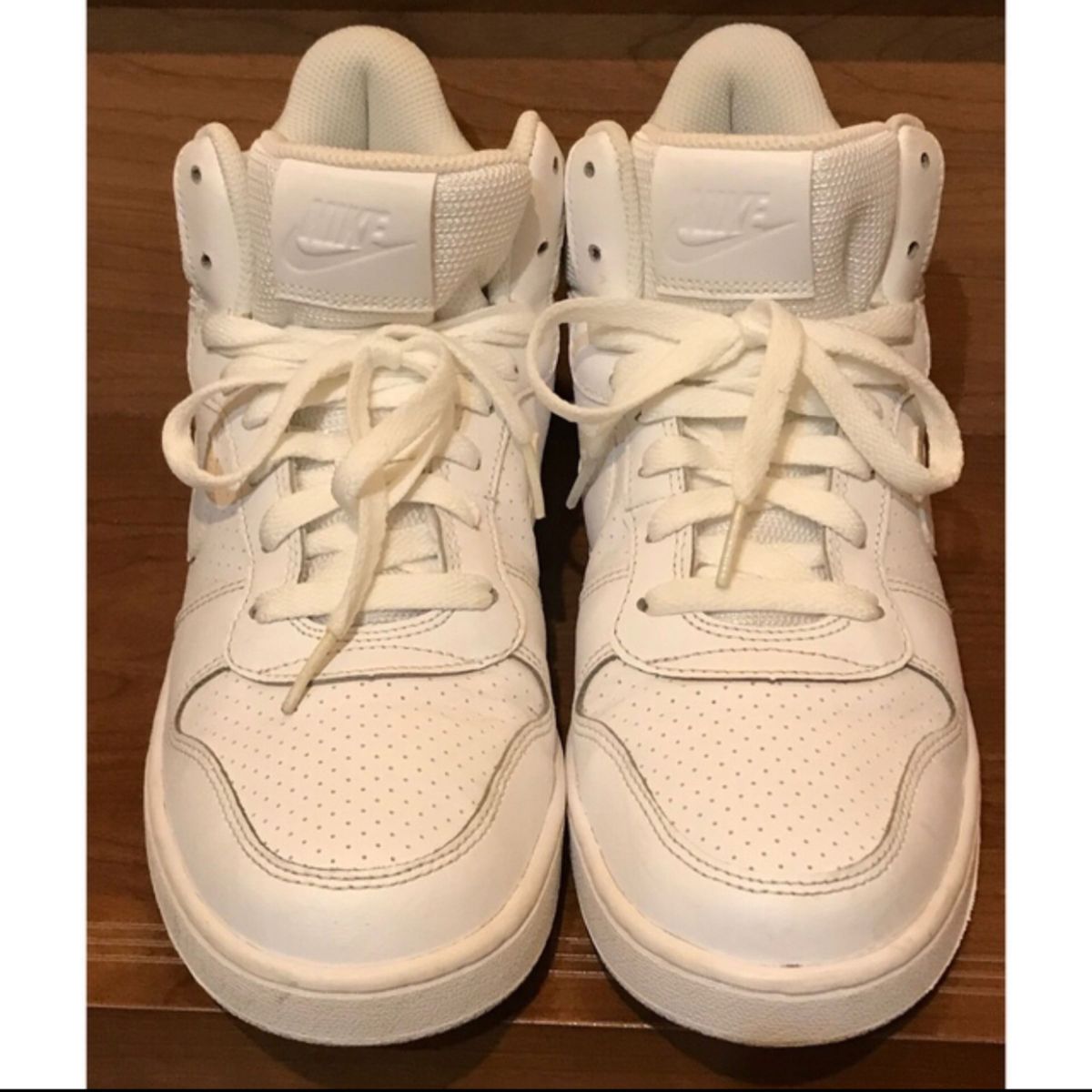 美品 NIKE 25 0 コート バーロウ ミッド ハイカット 白 美品 NIKE 25 0 コート バーロウ ミッド ハイカット 白