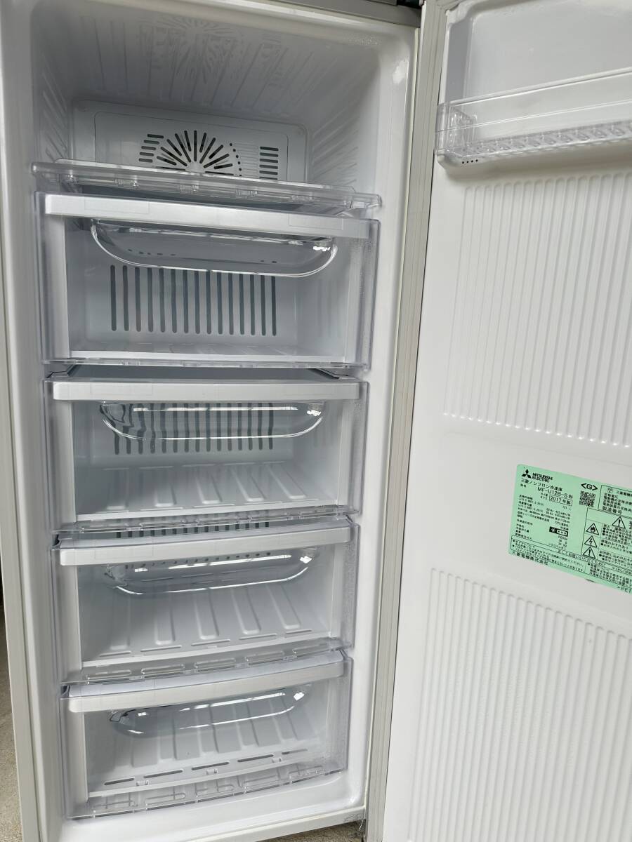 2017年製 三菱コンパクト冷凍庫 MF-U12B-S形の画像2