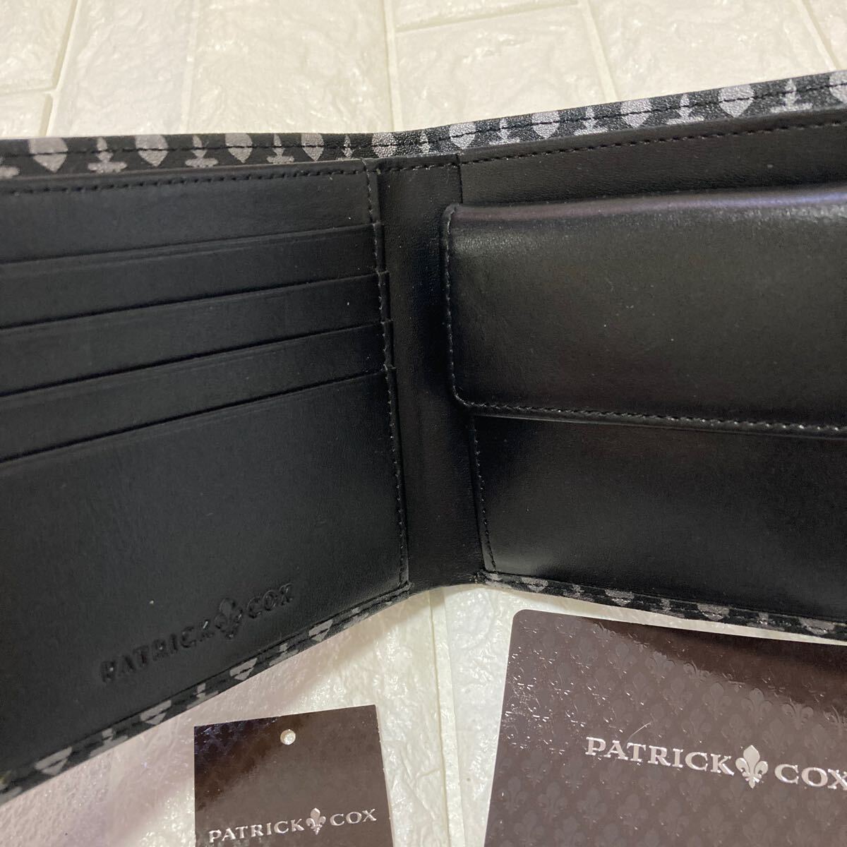 新品パトリックコックス　PATRICK COX折り財布_画像3