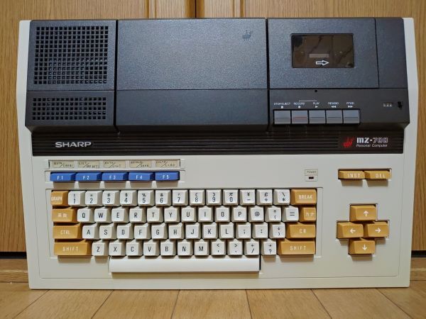 [ рабочий товар ]SHARP MZ-700. корпус sharp 