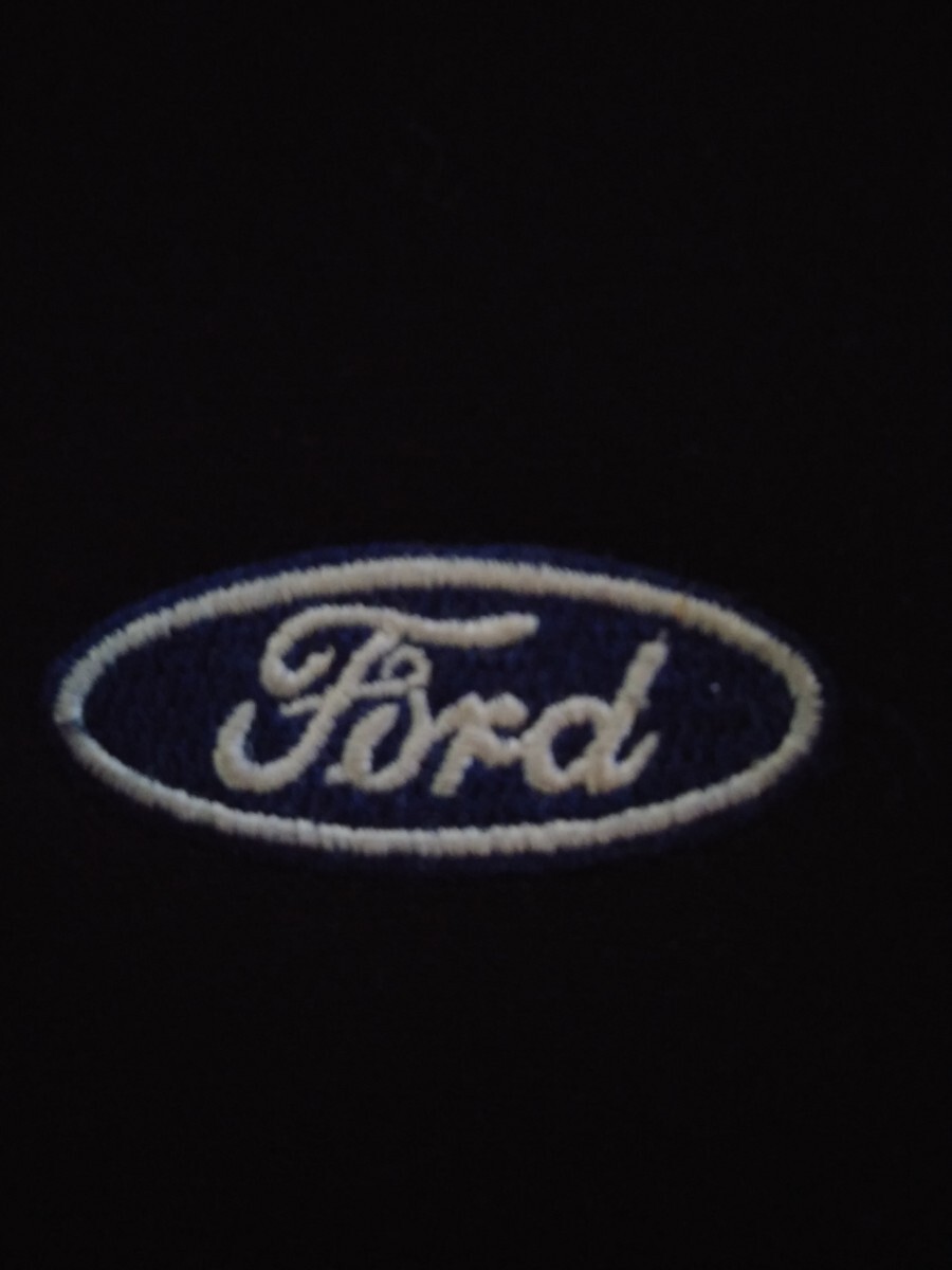 フォード マスタング 純正車検証ケース 刺繍フォードオーバル 2005年マスタングCD-ROM等付属の画像3