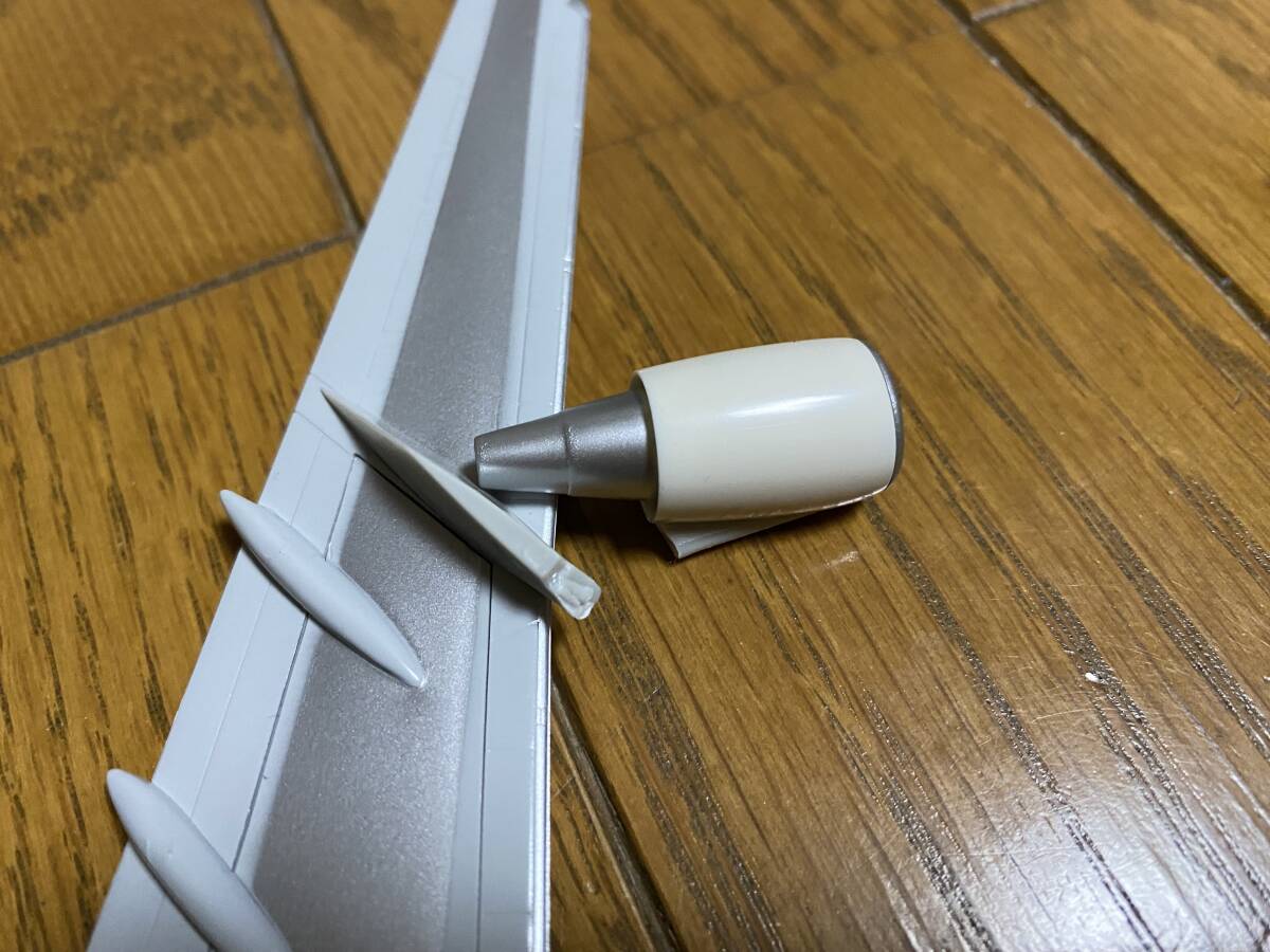 ホーガンウイングス 1/200 JAL B747-400 ジャンクの画像5