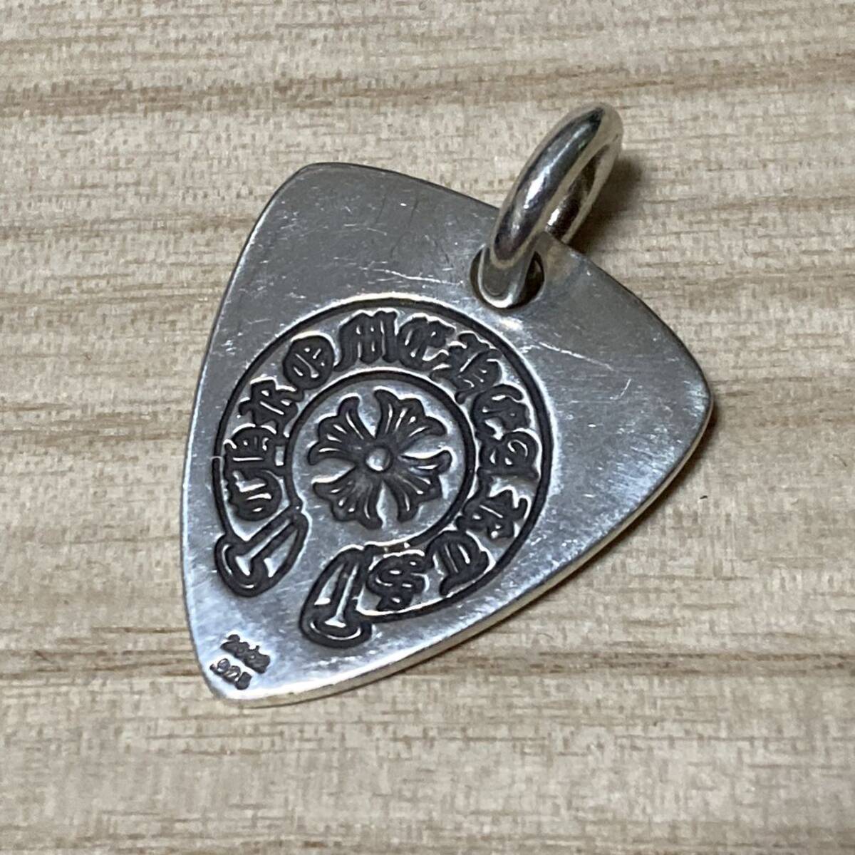 【美品】CHROME HEARTS クロムハーツ スター ファッカー ギターピック チャーム シルバー925 ドッグタグ ペンダントトップ クロス_画像2