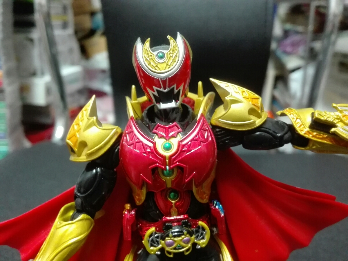 ヤフオク 仮面ライダーキバ エンペラーフォーム 可動 フィ ヤフオク 仮面ライダーキバ エンペラーフォーム 可動 フィ