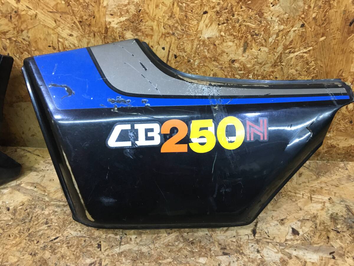 CB250N CB400N ホーク3 バブ サイドカバー 外装 100サイズ 7860_画像3