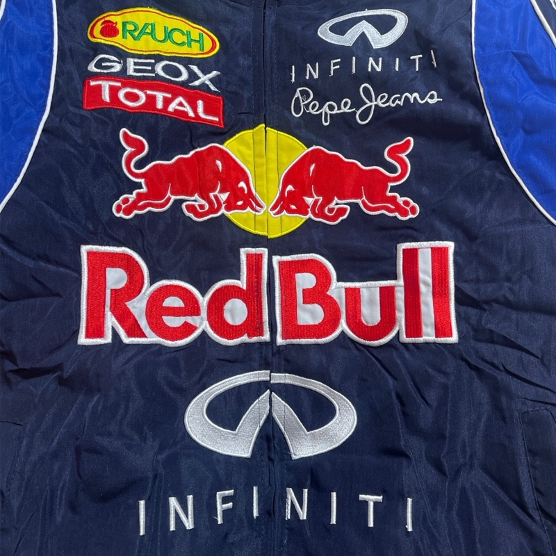 Red Bull/レッドブル/全面刺繍デザイン/中綿レーシングジャケット/デコレーション/ネイビー/ジップアップブルゾン/Lサイズの画像4