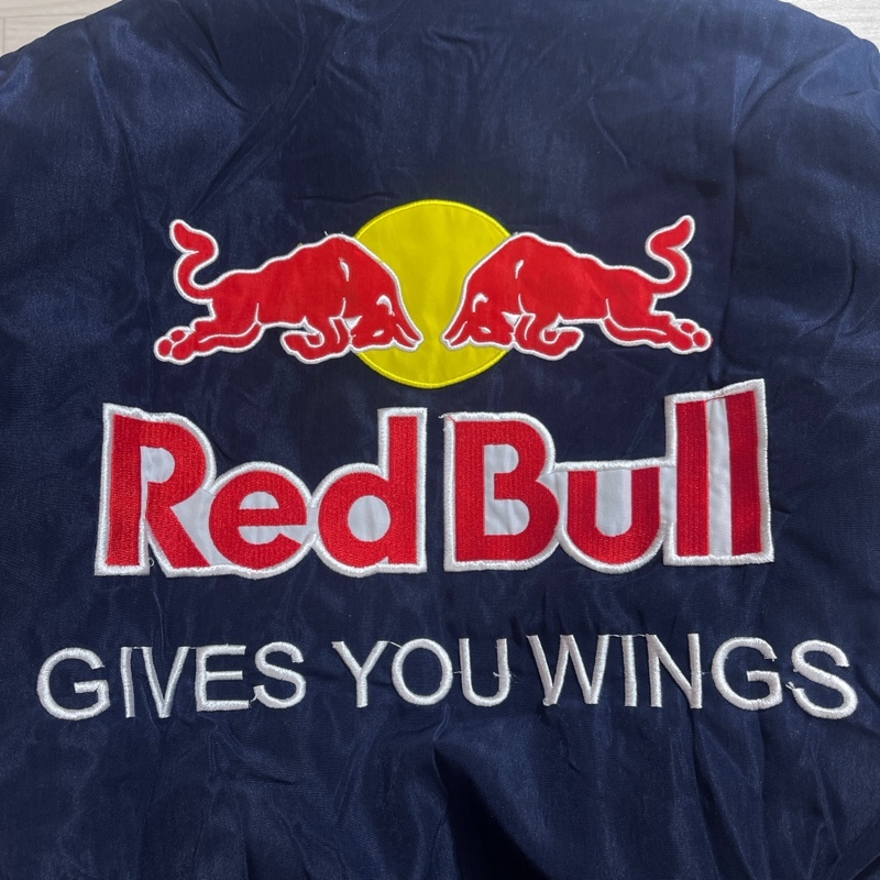 Red Bull/レッドブル/全面刺繍デザイン/中綿レーシングジャケット/デコレーション/ネイビー/ジップアップブルゾン/Lサイズの画像8