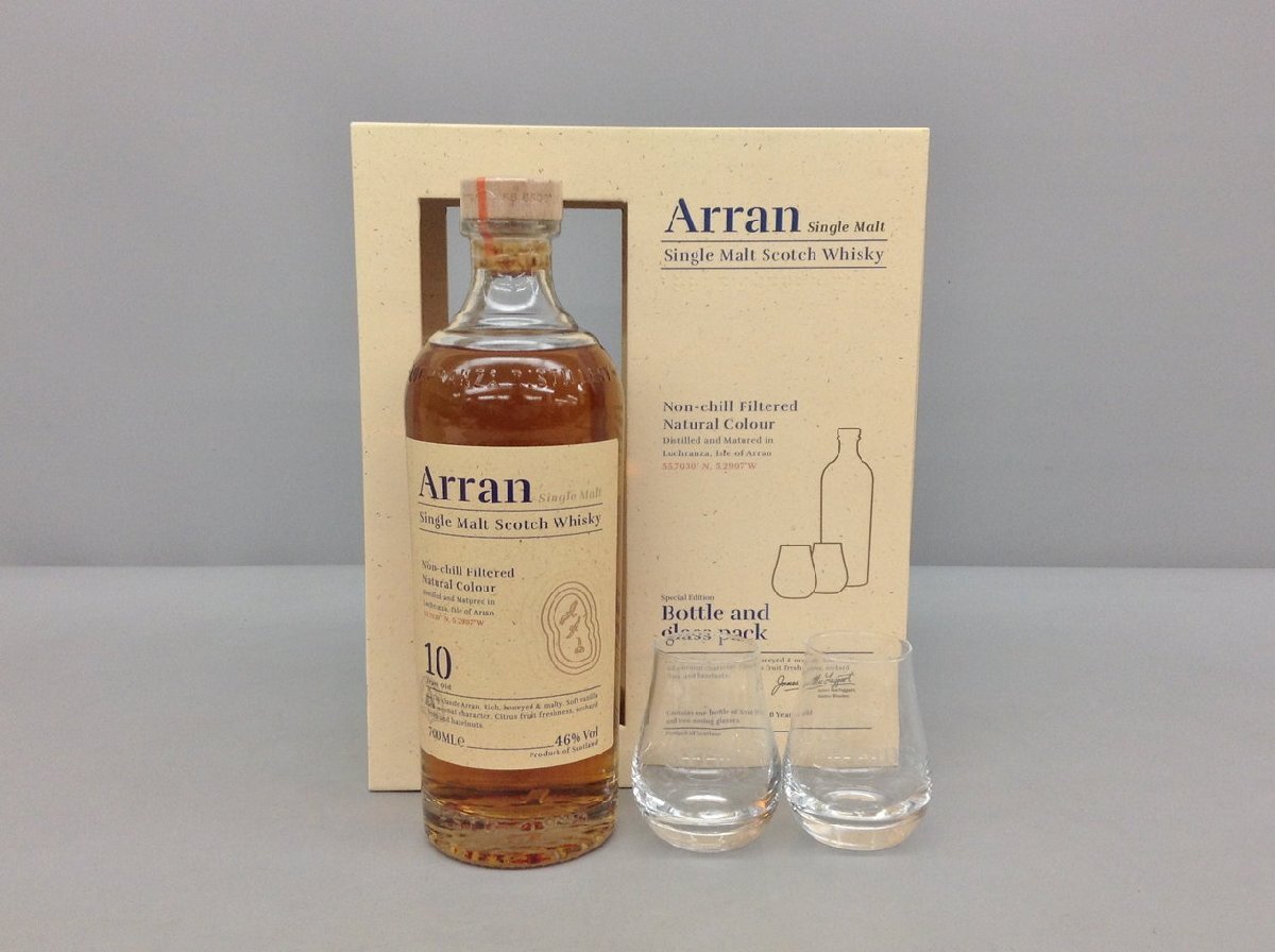  Alain ARRAN Scotch whisky 700ml 46% Scotland 10 year Special made glass 2 piece attaching glass pack box attaching not yet . plug 2404LS221