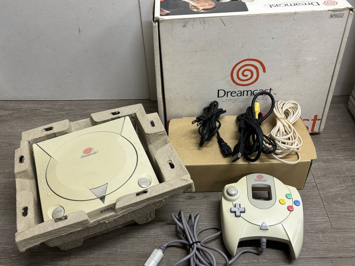 ☆ DC ☆ ドリームキャスト HKT-3000 動作品 本体 コントローラー ケーブル 箱 付属 Dream Cast SEGA セガ DCコントローラー 2492_画像1