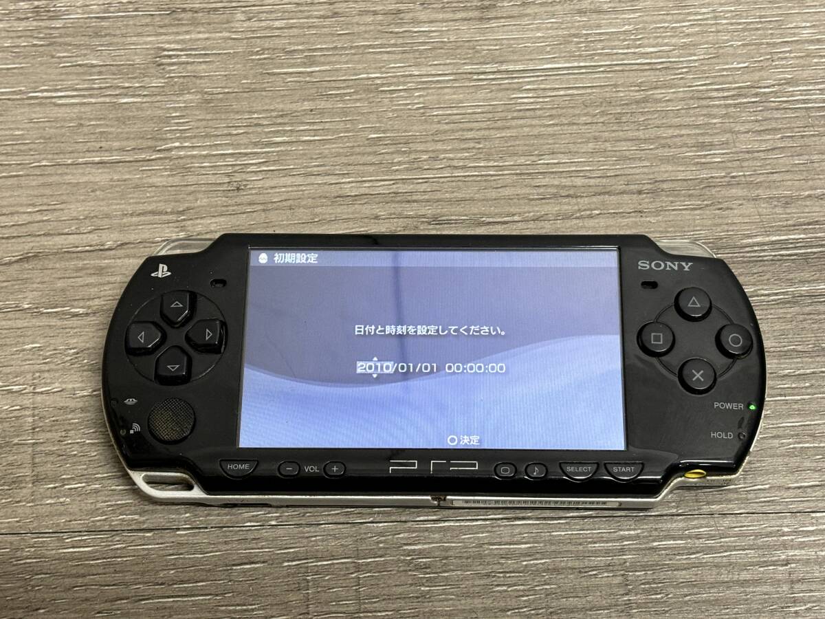 ☆ PSP ☆ プレイステーションポータブル PSP-2000 ピアノブラック 動作品 本体 のみ Playstation Portable SONY バッテリー欠品 1488_画像1