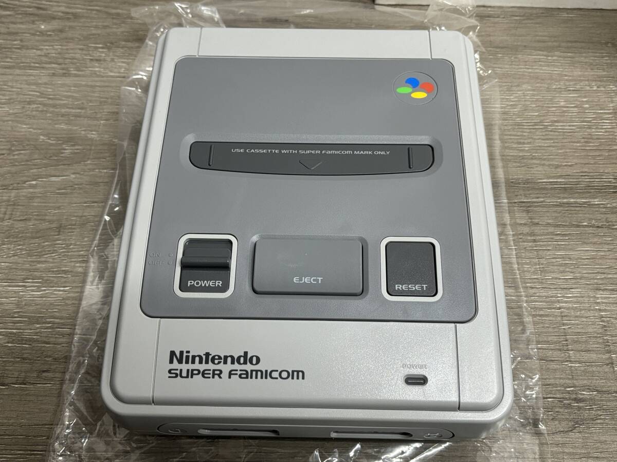 ☆ SFC ☆ スーパーファミコン SHVC-001 未使用 本体 コントローラー 箱 説明書 付属 Nintendo SUPER FAMICOM 任天堂 希少 の画像4