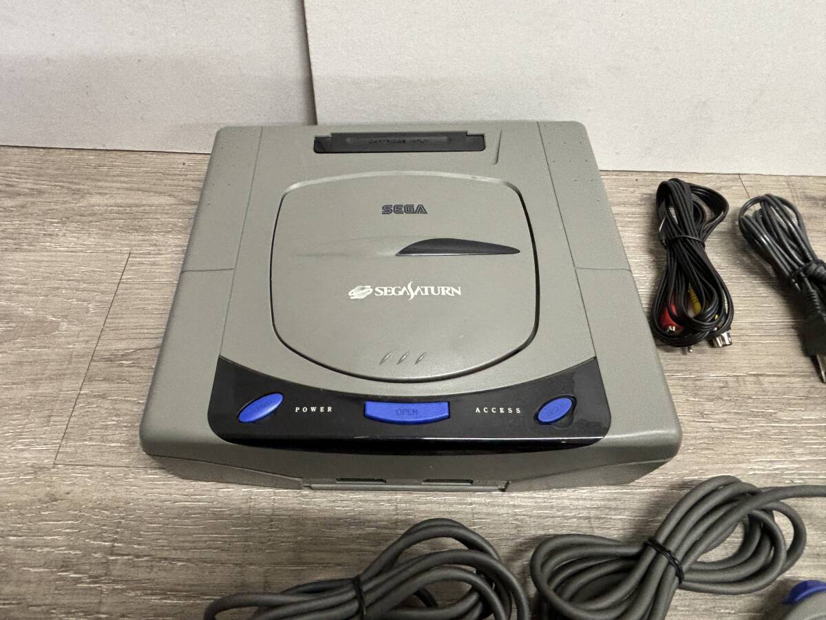 ☆ SS ☆ セガサターン HST-3210 動作品 本体 コントローラー ケーブル 付属 SEGA SATURN セガ サターンパッド 8967の画像2