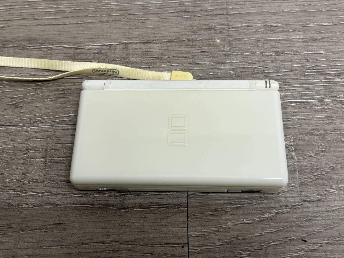 ☆ DSLite ☆ ニンテンドーDS Lite クリスタルホワイト 動作品 本体 タッチペン アダプター 箱 付属 Nintendo DS GBA ニンテンドー 6764の画像4