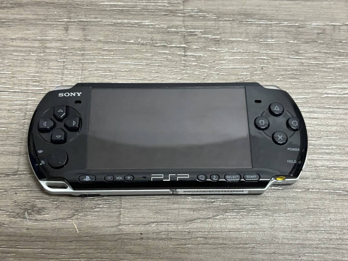 ☆ PSP ☆ プレイステーションポータブル PSP-3000 ピアノブラック 動作品 本体 のみ Playstation Portable SONY バッテリー欠品 8188の画像3