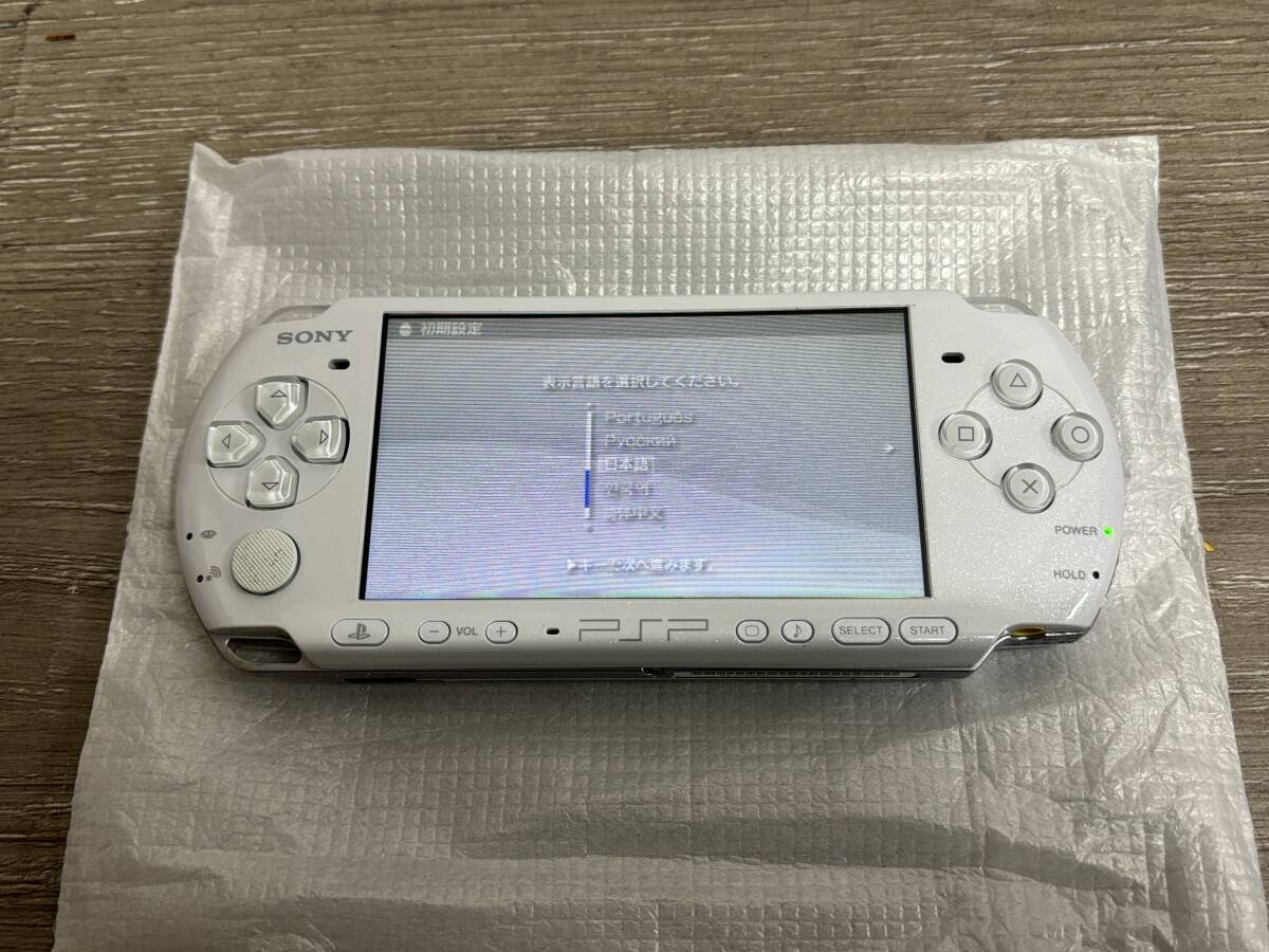 ☆ PSP ☆ プレイステーションポータブル PSP-3000 パールホワイト 動作品 本体 アダプター 箱 説明書 付属 バッテリー欠品 SONY 1159の画像2