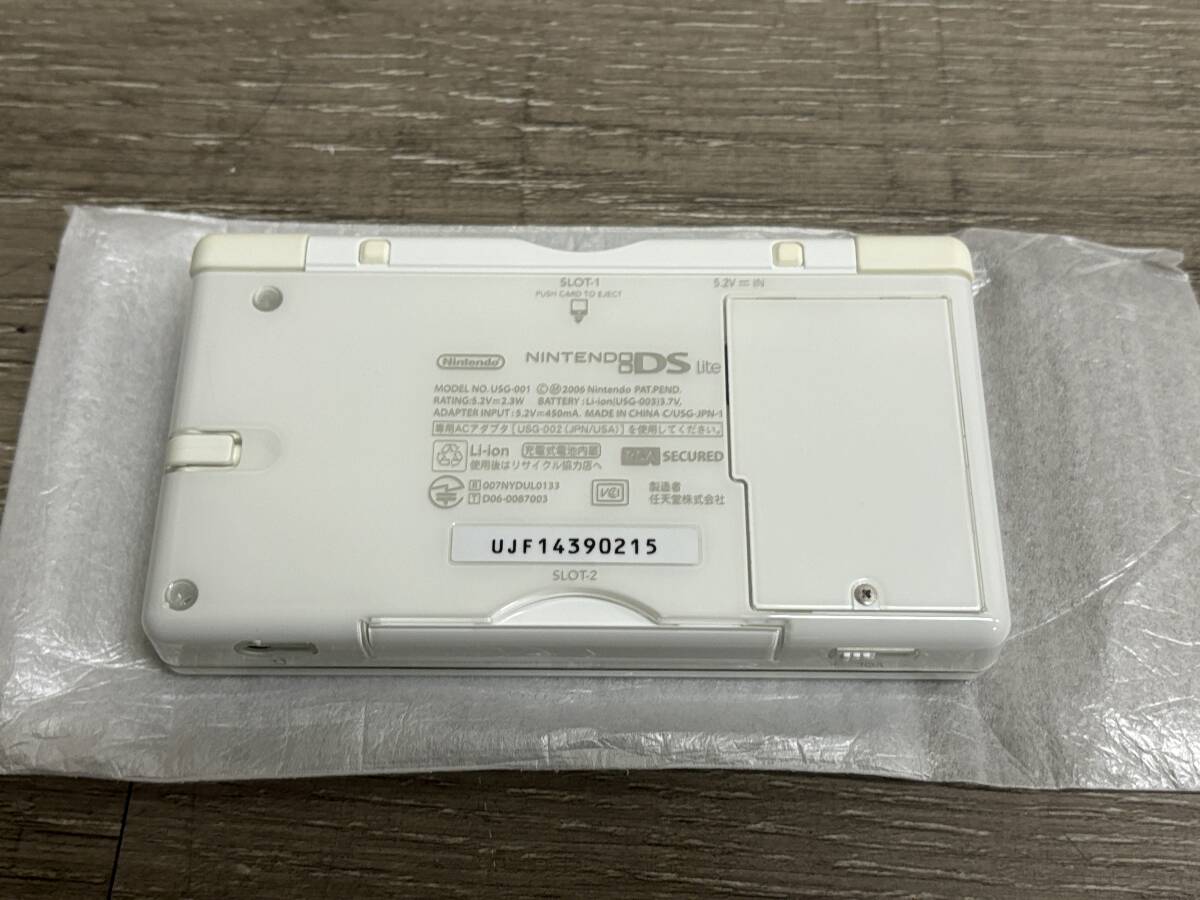 ☆ DSLite ☆ ニンテンドーDS Lite クリスタルホワイト 動作品 本体 タッチペン アダプター 箱 説明書 付属 Nintendo DS GBA 任天堂 0215_画像3