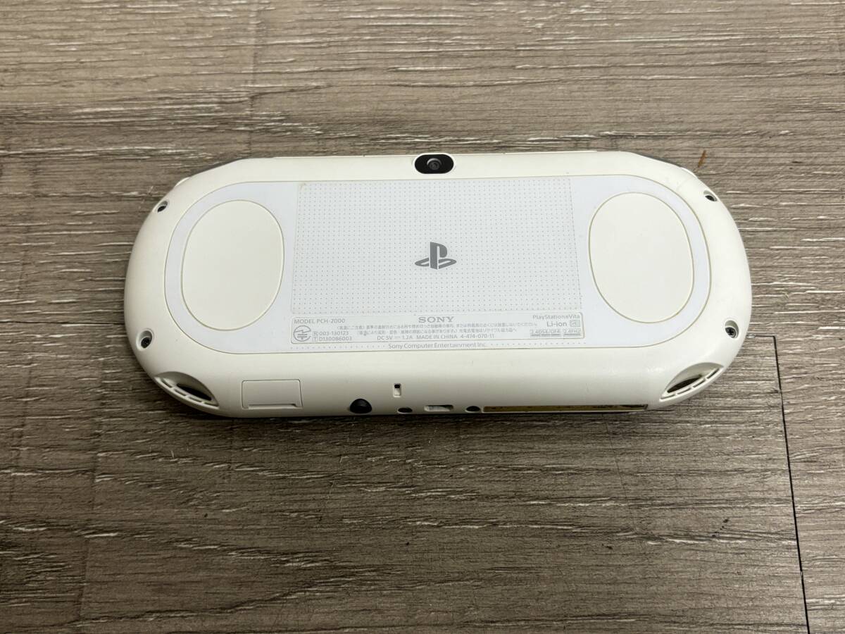 ☆ VITA ☆ Playstation VITA PCH-2000 ホワイト 動作品 本体のみ プレイステーション ヴィータ PSVITA _画像3