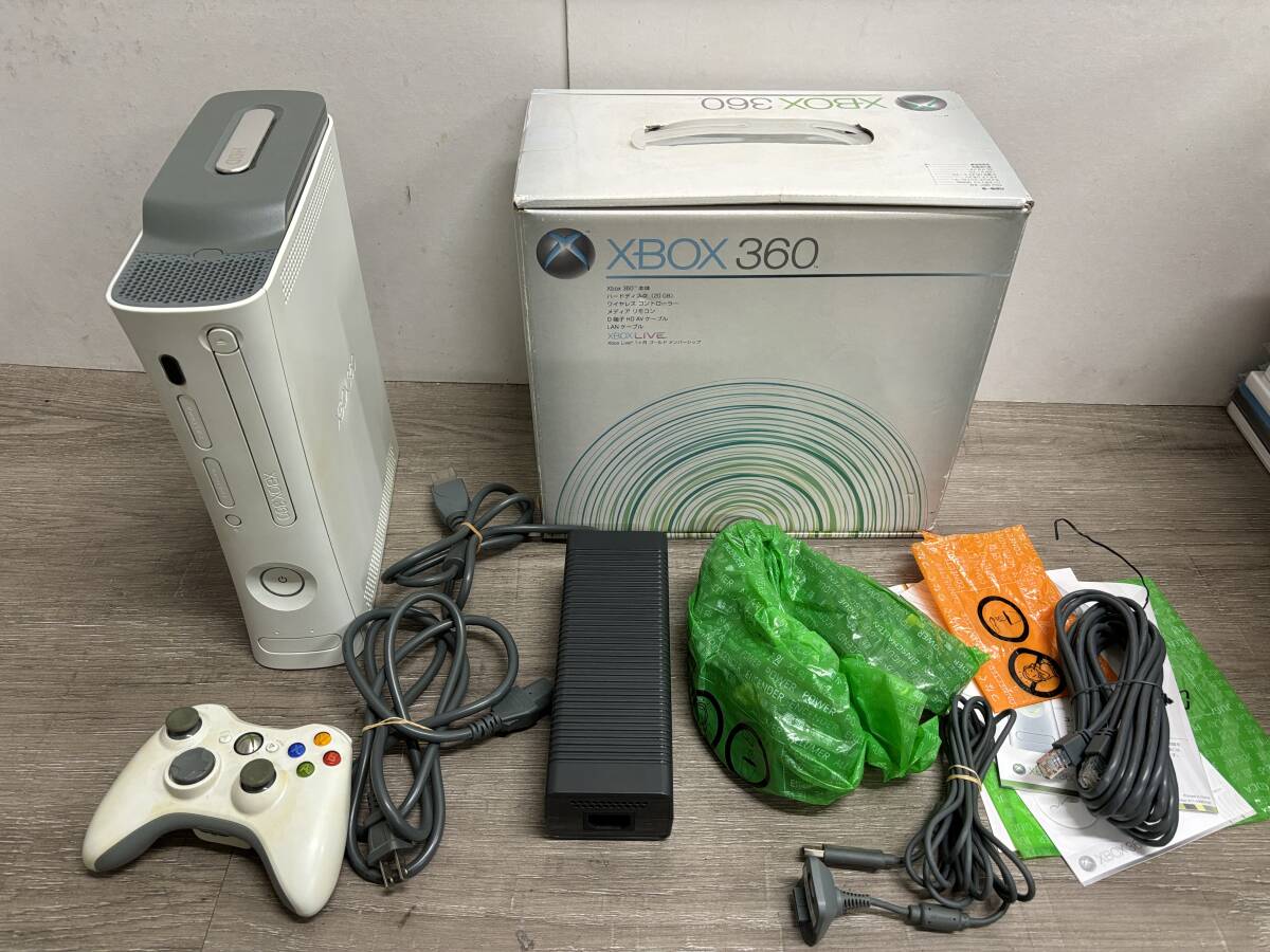 ☆ XBOX360 ☆ Microsoft XBOX 360 4台 まとめ売り 未チェック ジャンク 本体 コントローラー 箱 説明書 付属 一部欠品有 ②の画像4