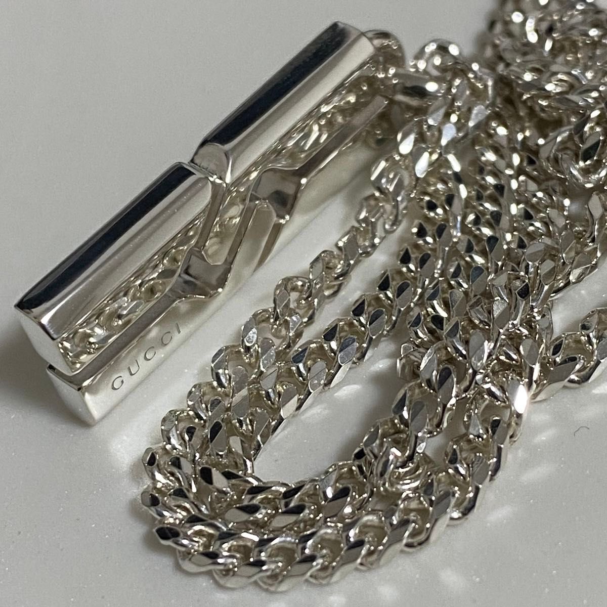 GUCCI 新品同様品 ノットインフィニティネックレス 喜平チェーン GUCCI 新品同様品 ノットインフィニティネックレス 喜平チェーン