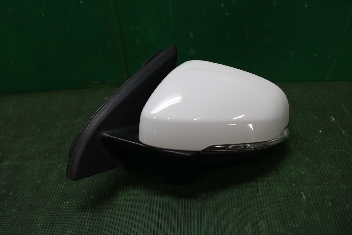 . Volvo V60 DBA-FB4164T previous term original left door mirror 16 pin 2 pin right steering wheel side mirror 35612 MD264