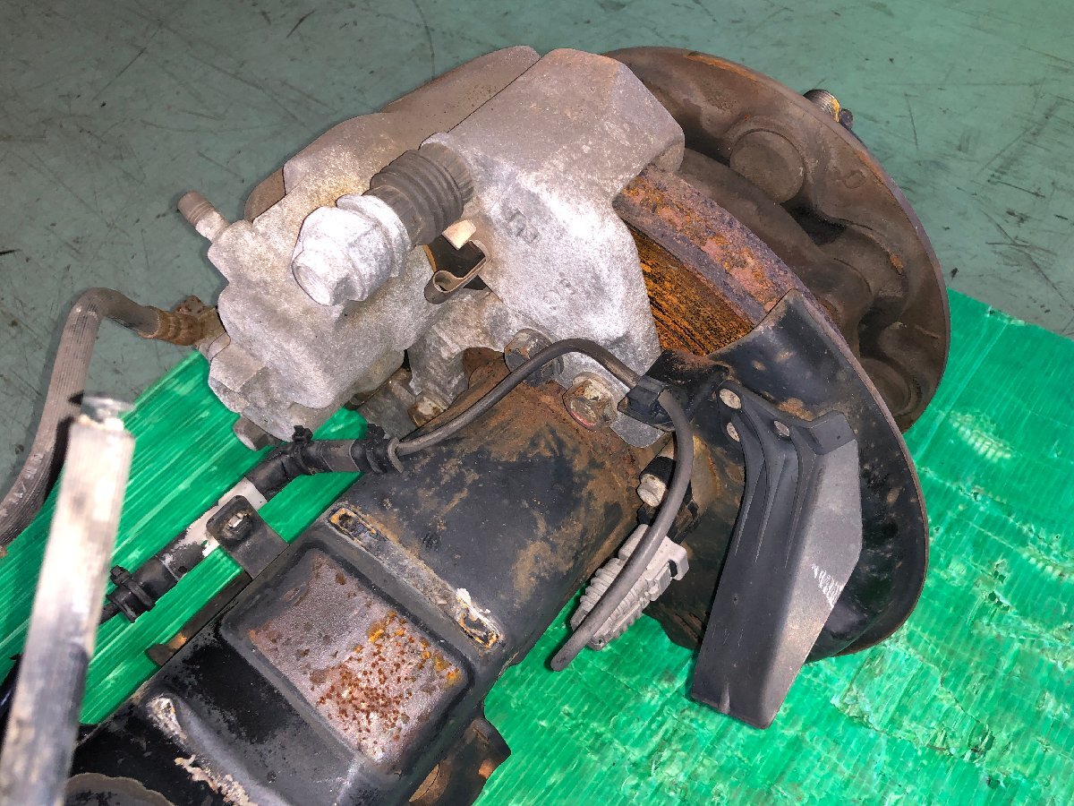 . Hino Dutro XZU308 rear axle differential housing rear caliper AT 5AT N04C-TJ 34768 3H05