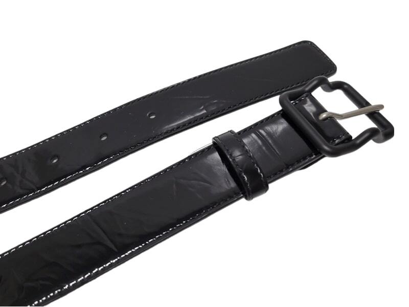 新品本物ボッテガ ヴェネタ BOTTEGA VENETA 希少品 メタリック ベルト パテント レザーのバイカラーベルト BELT 黒 ブランドエンボスロゴの画像2