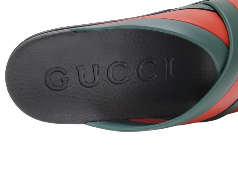 新品本物グッチ GUCCI 全開のデザイン ウェブ クロスオーバー ストラップ スライド サンダル シューズ 靴 一目でインパクト存在感のある