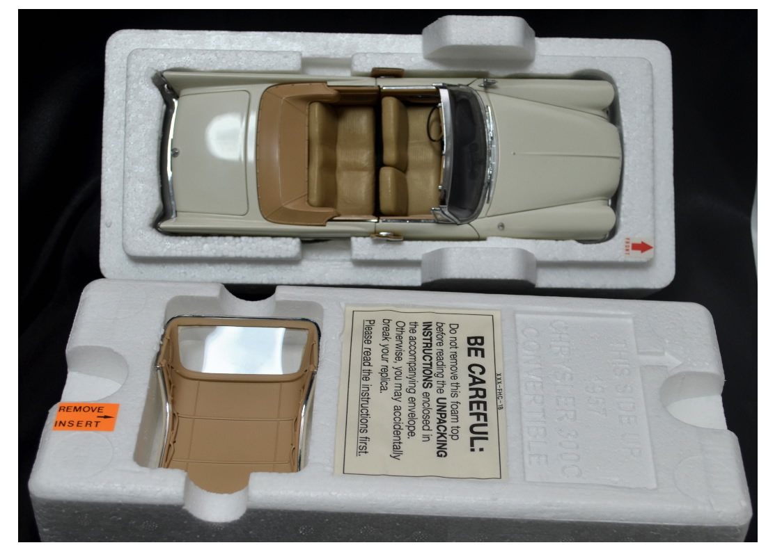  Dan Bally mint Chrysler 1957 300C convertible 1/24 Danbury Mint Chrysler 300C Convertible Daiki .s document original box 