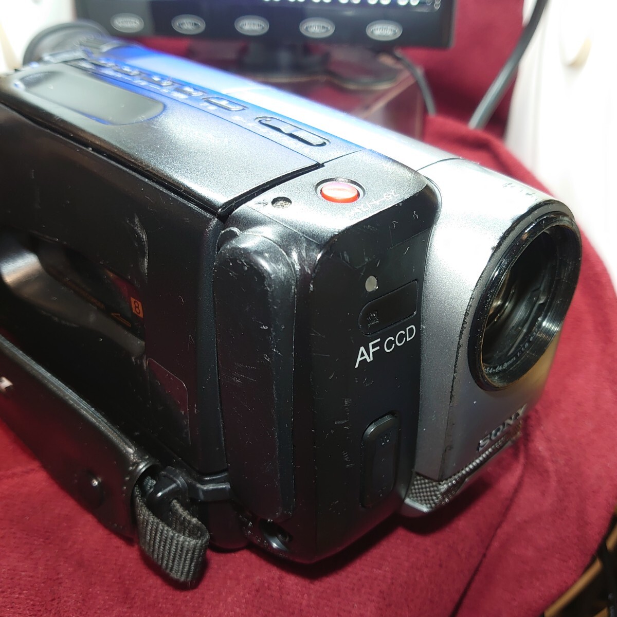 423【Video8テープ/録画再生/外部出力OK】SONY 8mm ビデオカメラ CCD-TRV11 ソニー ハンディーカム本体 バッテリー AC充電器ケーブルセットの画像7