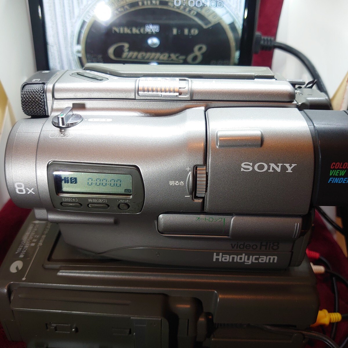 427【Video8/Hi8テープ/録画再生/外部出力OK】SONY 8mmビデオカメラ CCD-TR1本体+ハンディーカムステーション充電器 等セット ダビングの画像4