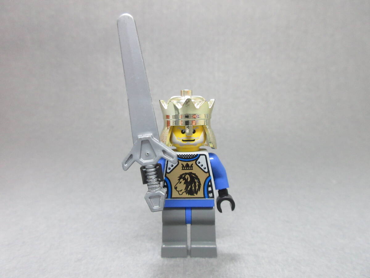 LEGO★4 正規品 ナイトキングダム 王様 ミニフィグ 同梱可能 レゴ お城シリーズ キャッスル キングダム 兵士 ナイト 騎士 甲冑_画像2