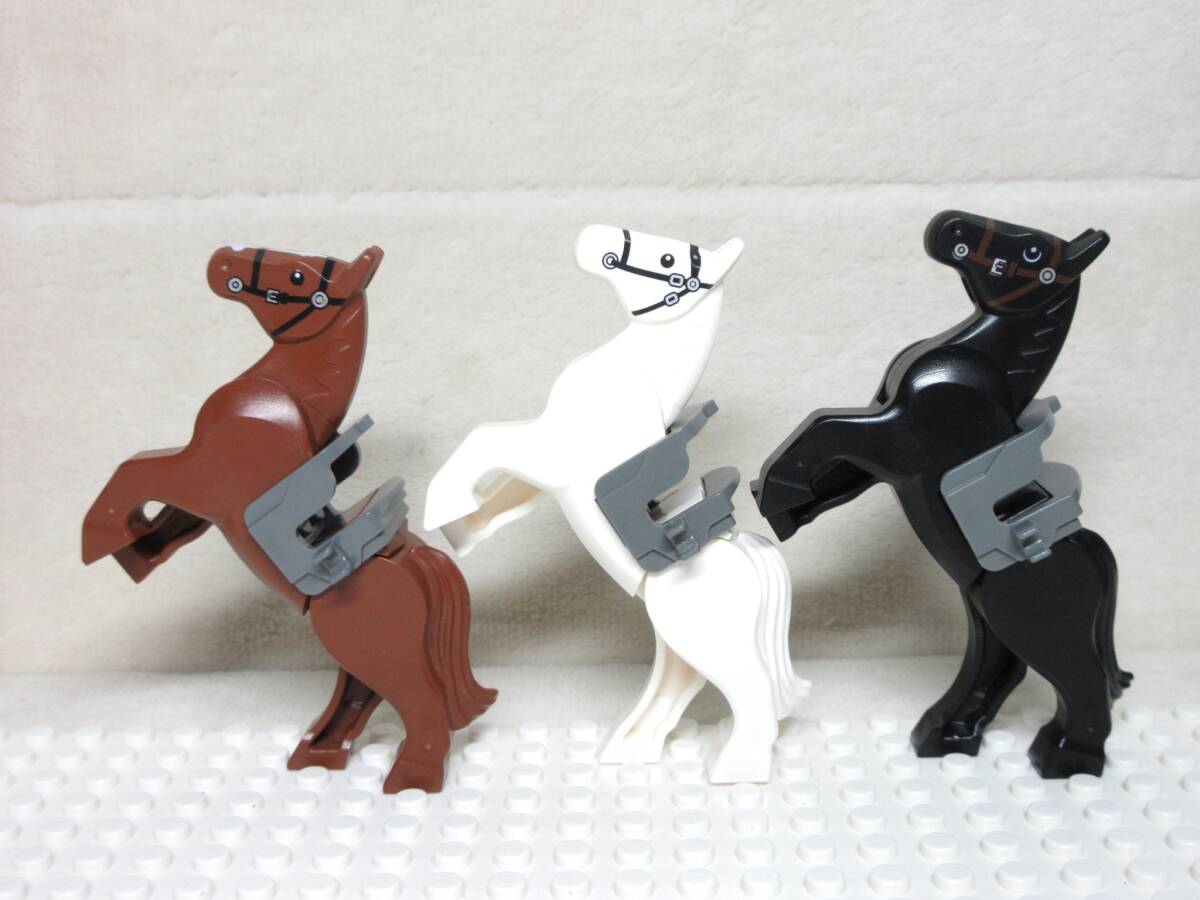 LEGO★正規品 新タイプ ポージング可能 馬 3頭 鞍付 ミニフィグ 同梱可能 レゴ アニマル 動物 牧場 ロードオブザリング キャッスルの画像1