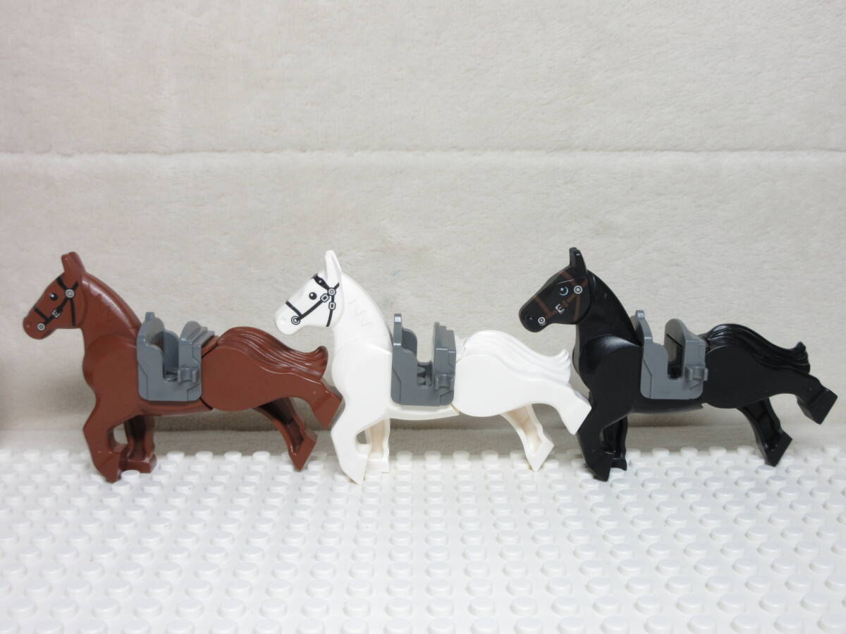 LEGO★正規品 新タイプ ポージング可能 馬 3頭 鞍付 ミニフィグ 同梱可能 レゴ アニマル 動物 牧場 ロードオブザリング キャッスルの画像2