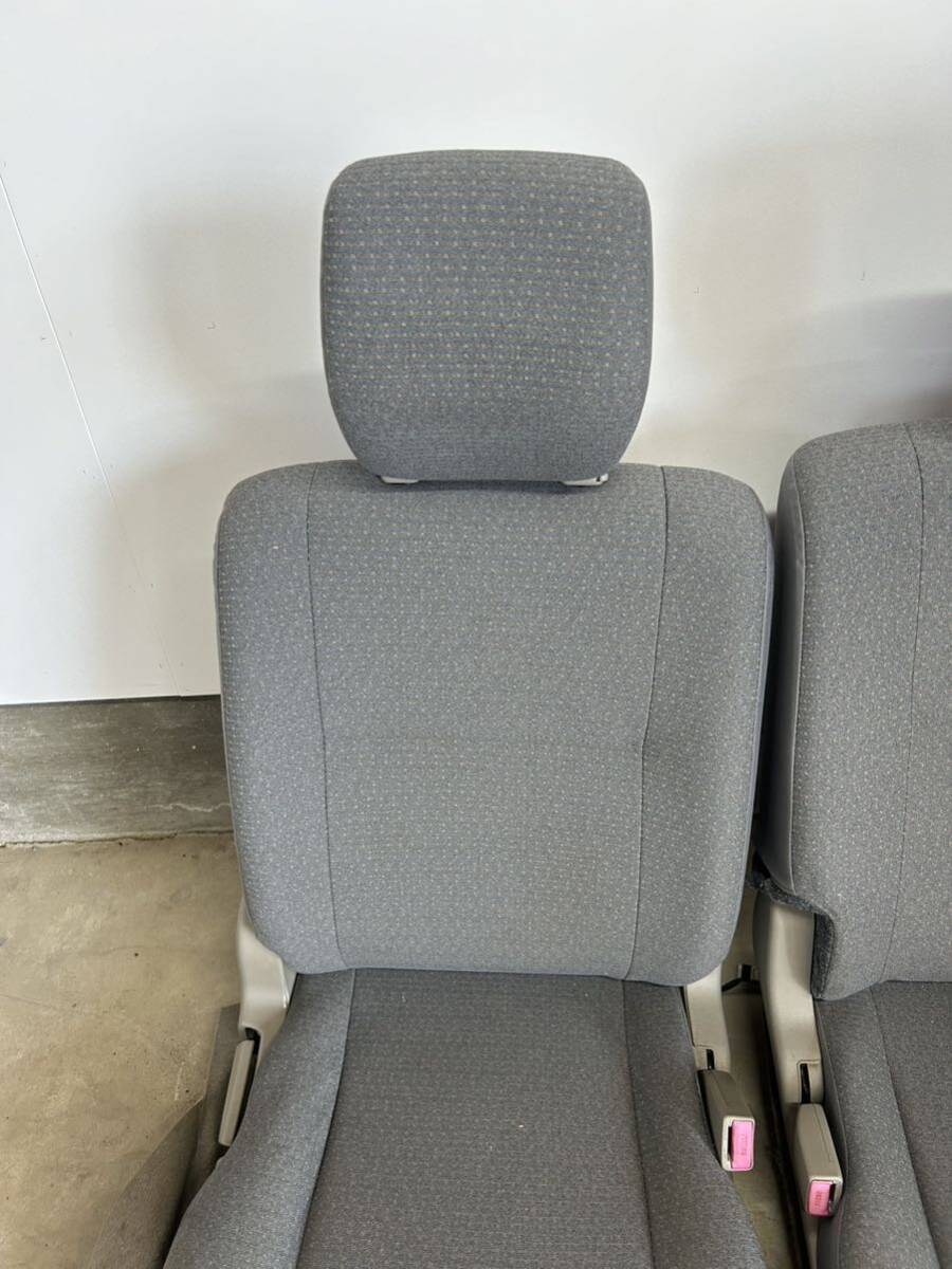  Every seat left right driver`s seat passenger's seat DA64