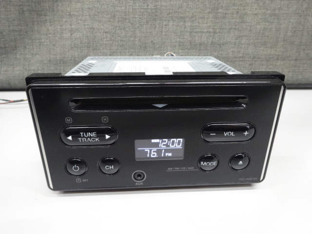 (176) ダイハツ LA600S タント 純正 カーオーディオ CD/AM/FM クラリオン CC-W67D 08600-K9032の画像2