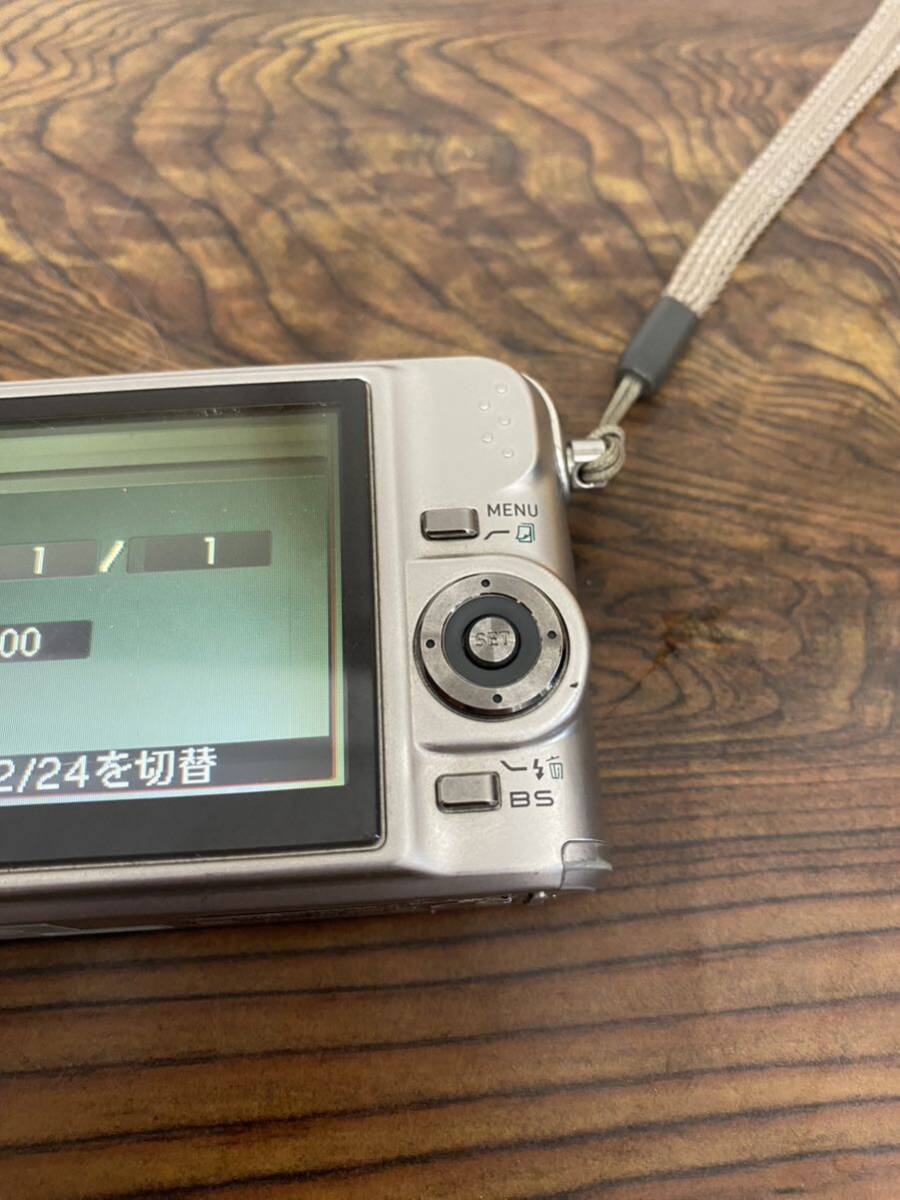 【動作品】 CASIO カシオ EXILIM EX-Z1000 コンパクトデジタルカメラ バッテリー付属　充電器付属_画像4