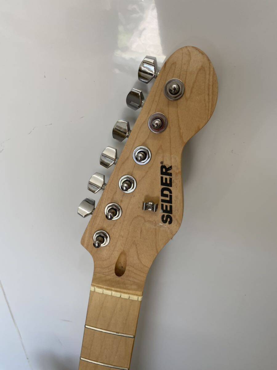 SELDER ST-16 ストラト エレキギター ギター 楽器 中古 弦なし 現状品 ピックケースありの画像2
