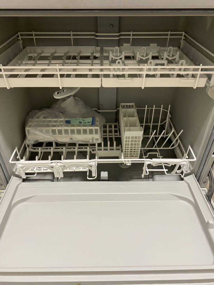 Panasonic パナソニック 食器洗い乾燥機 NP-TA4-W ストリーム除菌洗浄 2022年製 動作確認済み 小さな傷汚れ有りの画像2