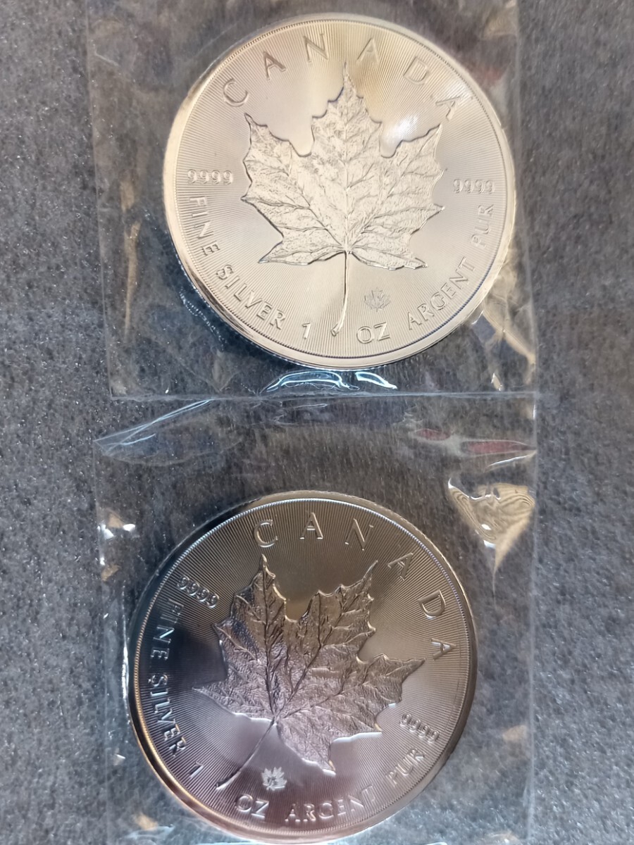 ★カナダ・メイプルリーフ４枚・モントリオール１０ドル銀貨１枚★の画像4