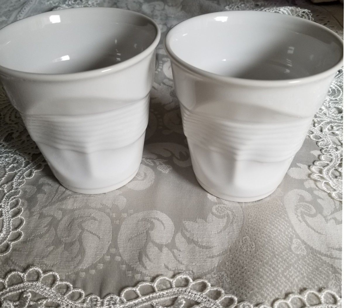コンランショップ☆フランス製マルチ デザインが素敵な陶器カップ×2 ☆バード置物コンランショッププレゼントでお付け致します