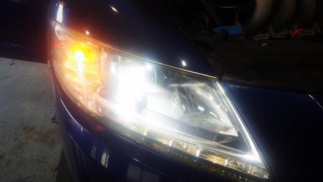 CR-Z ZF1 ZF2 右ヘッドライト 右ヘッドランプ コイト 100-22010 HID レベライザー付  中古の画像6