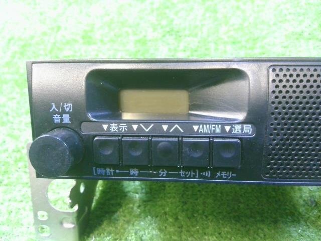 ハイゼット S321V ダイハツ純正  ラジオデッキ ASTI 86120-B2040 作動テスト済  中古 の画像2