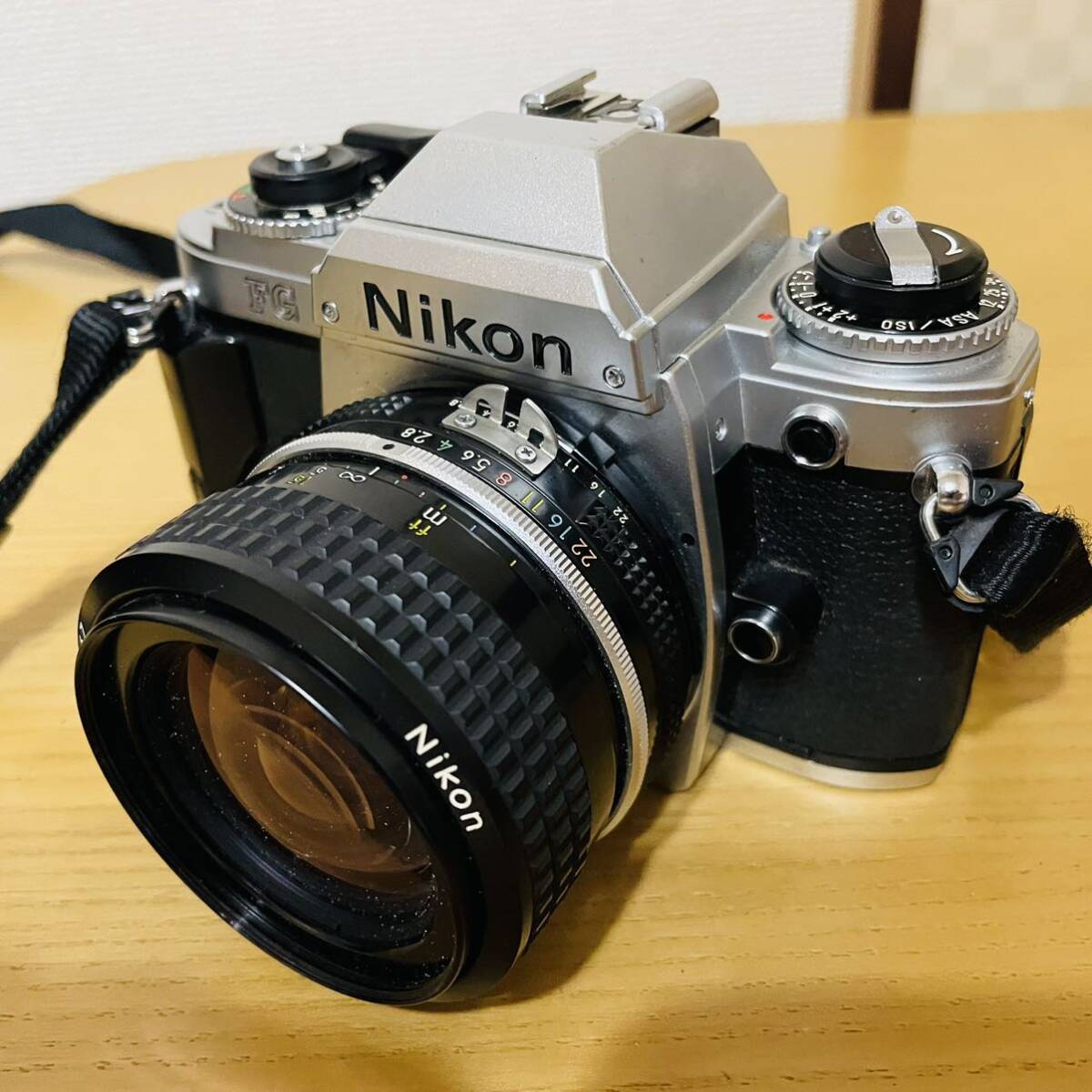 Nikon　ニコン　Nikon FG NIKKOR 28mm F2.8 フィルムカメラ MF一眼レフ　単焦点レンズ_画像2