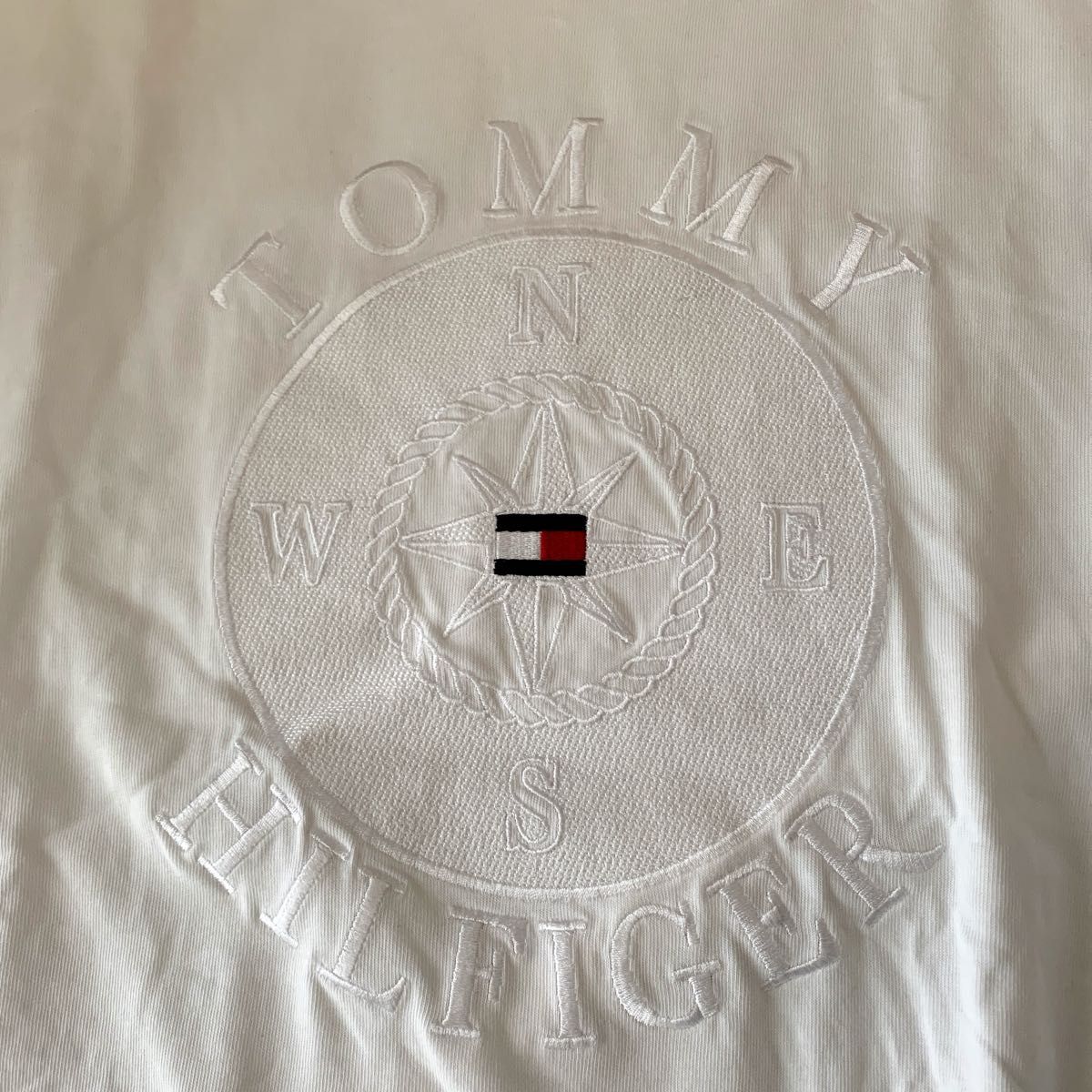 TOMMY HILFIGER  刺繍エンブレムロゴ Tシャツ　X L コットン