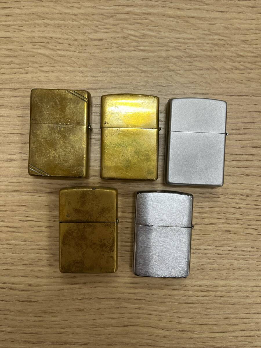 ＃14324Ｆ希少品 レア ZIPPO ケース付き ZIPPOロゴライターおまとめ5点！ ゴールドカラー シルバーカラー 着火・火花未確認 現状保管品_画像3