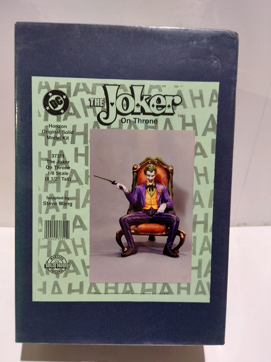 《THE Joker On Throne ジョーカー オン スローン》Horizon オリジナル 8 1/2” レジン モデル キット 1/8スケール (棚)の画像1