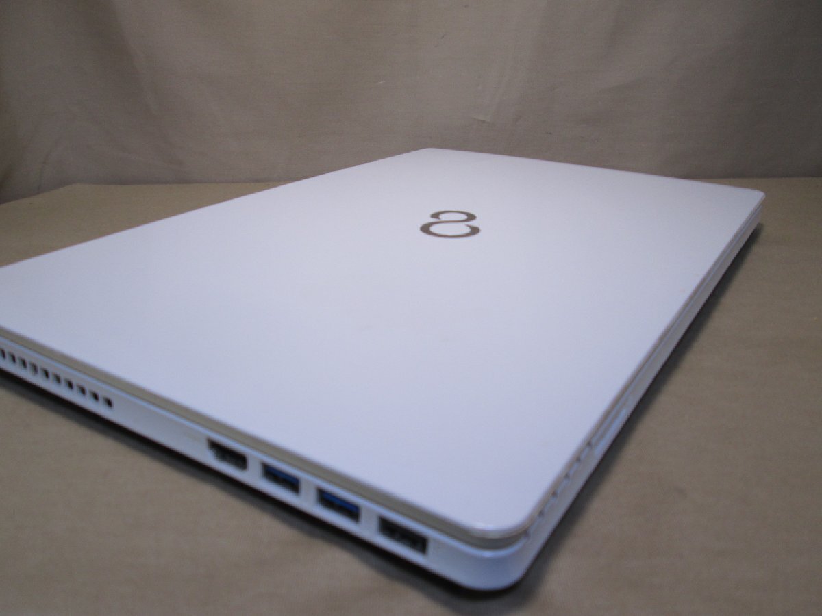 富士通 FMV LIFEBOOK AH30/A3【AMD E1-7010 1.5GHz】　【Win10 Home】 Libre Office 長期保証 [88836]_画像4