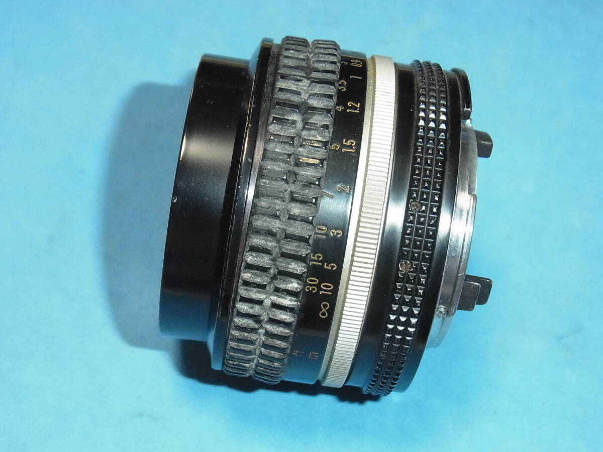 単焦点レンズ NIKKOR 50mm F1.4 フード付き 管理680_画像4