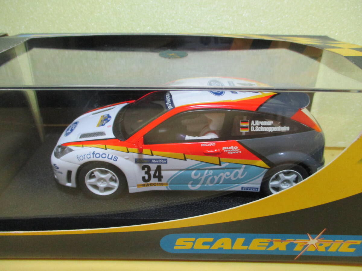 SCALEXTRIC 製　FORD FOCUS WRC / 2台セット_画像3